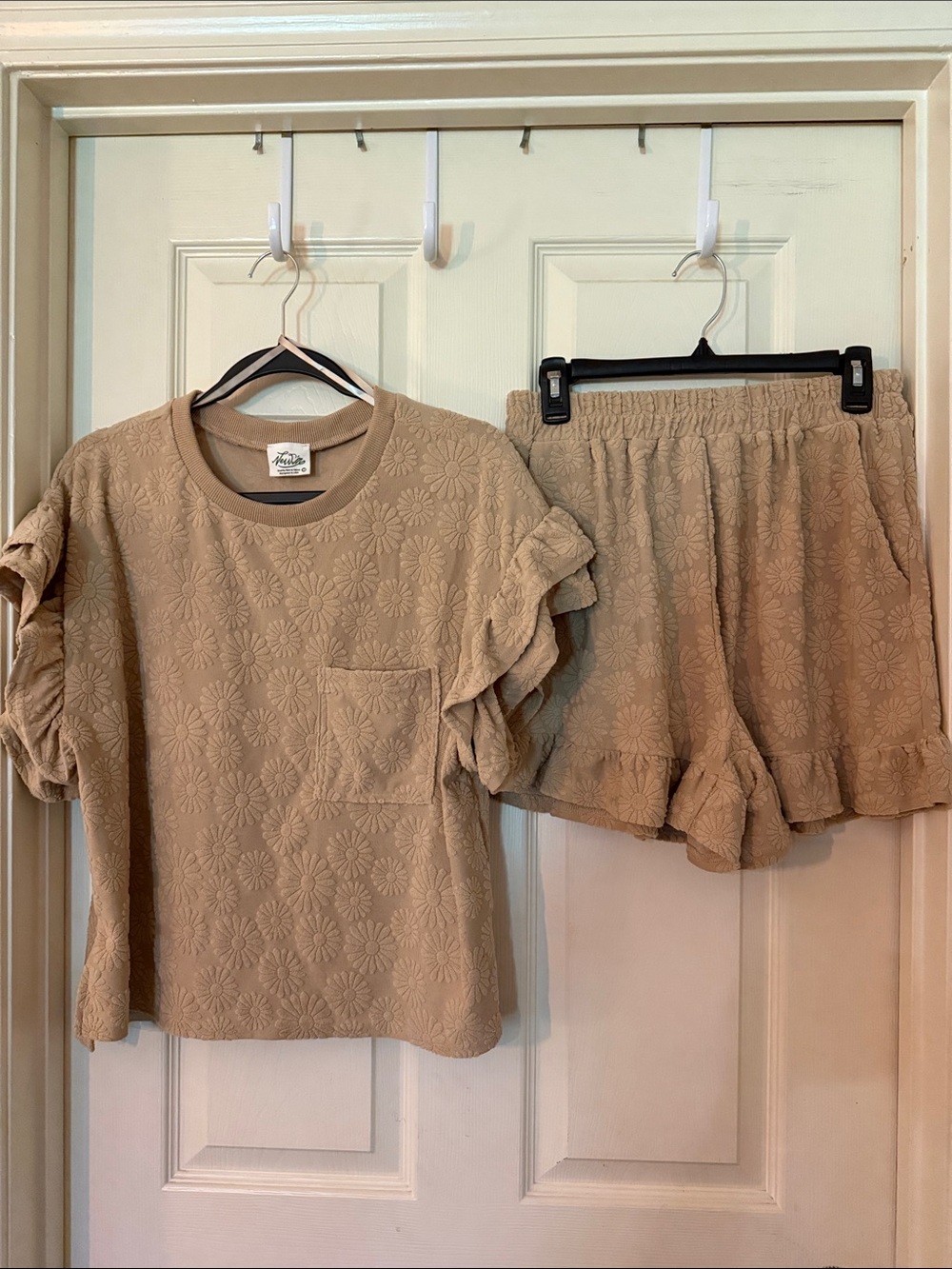 New’n Tan Floral Textured Knit Top & Shorts Set
